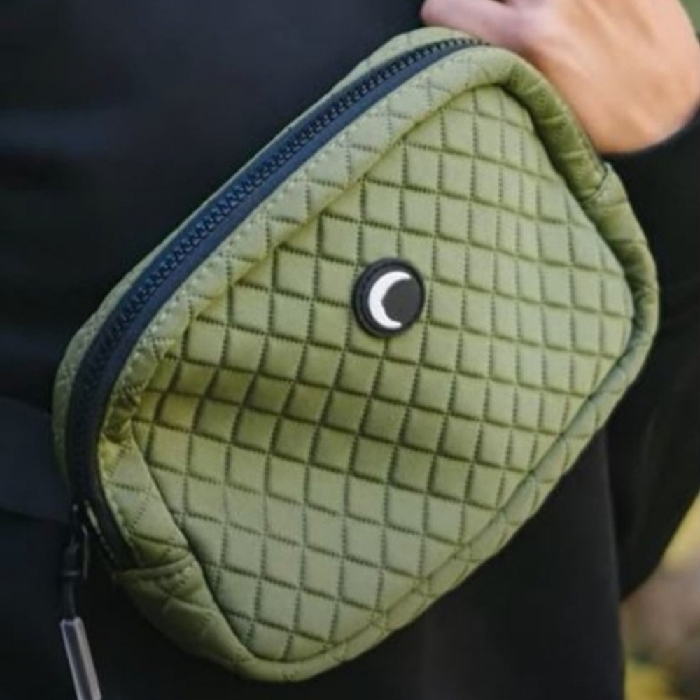 Zyia Active Forest Green Diamond Stitch Belt Bag Fanny Pack Pouch Women's